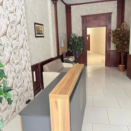 Two-bedroom In Miramar Complex Апартамент