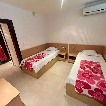 Апартамент Two-bedroom In Miramar Complex *