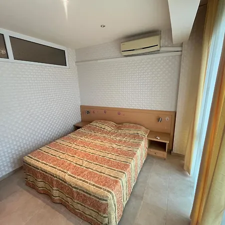 Two-bedroom In Miramar Complex Слънчев бряг